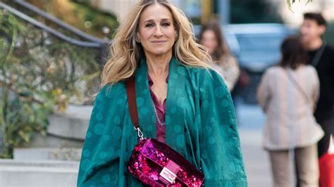 carrie bradshaw purple fendi|Fendi baguette sarah jessica parker.